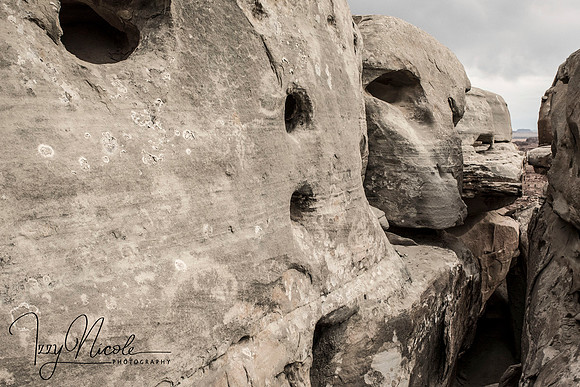 leading line rocks watermarked